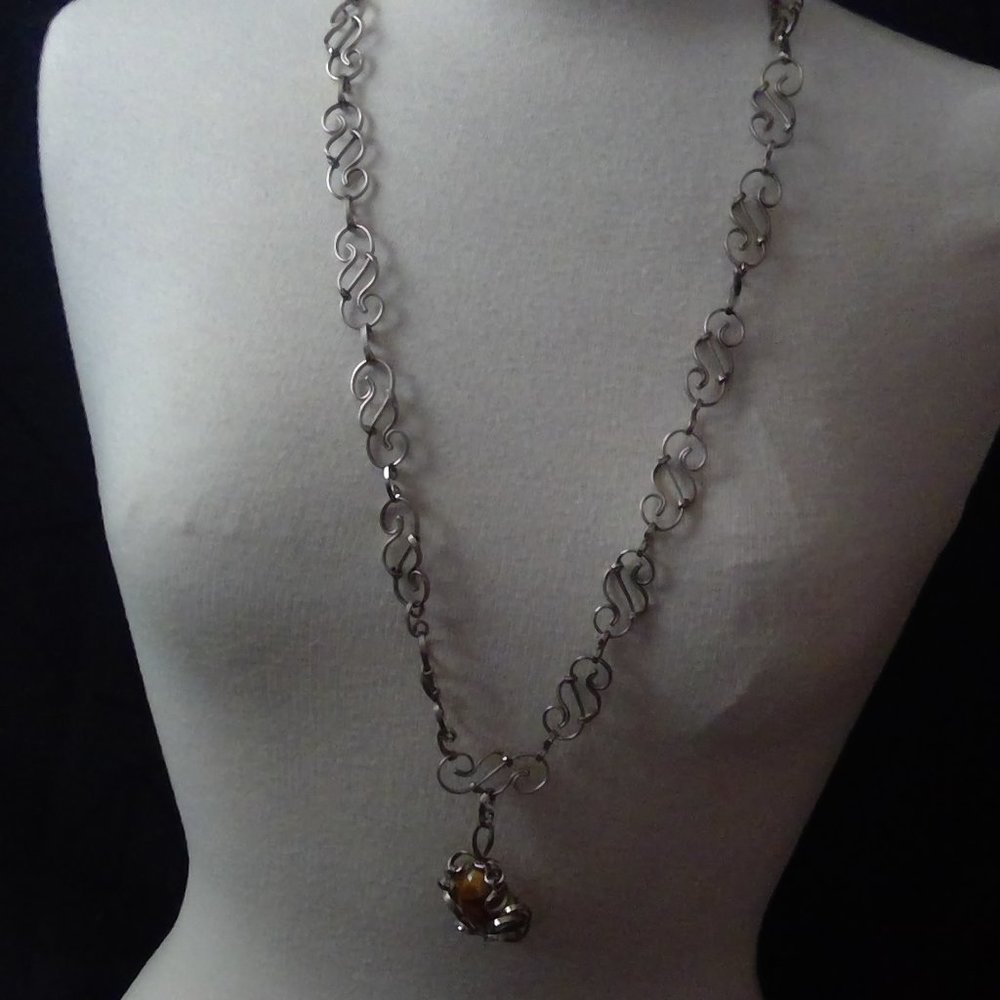 Vintage chain style necklace with removable pendant with brown stone
